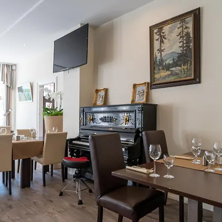 Hotel Mettlacher Hof-3